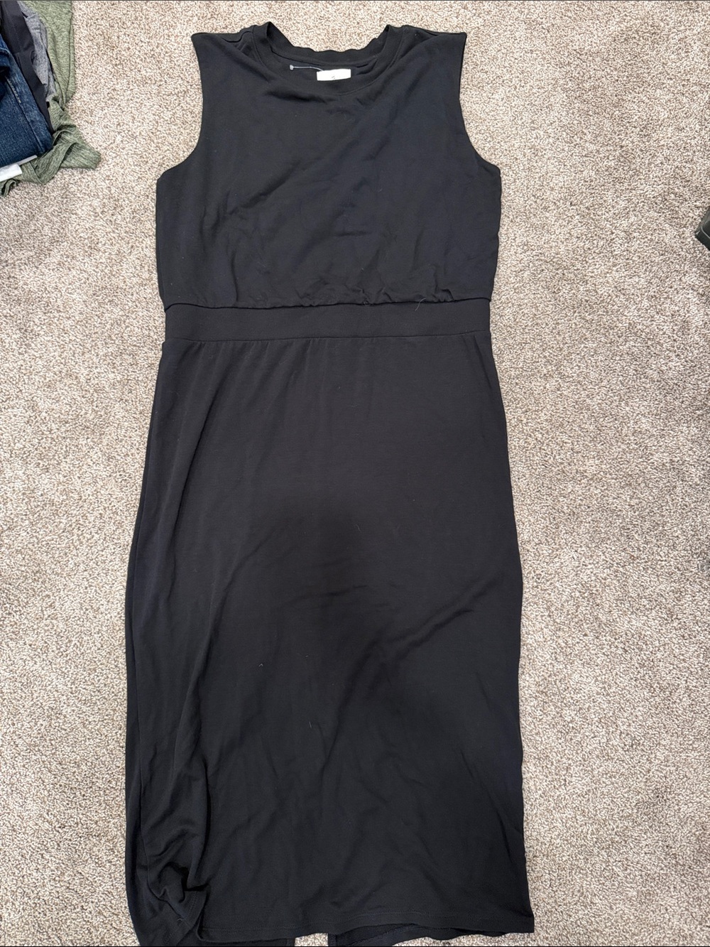 Lou & Grey Black Sleeveless Midi Dress
